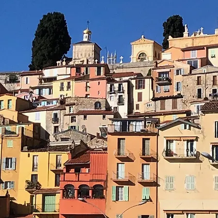 Welcome In The Cozy Blue Nest Pedestrian * Menton